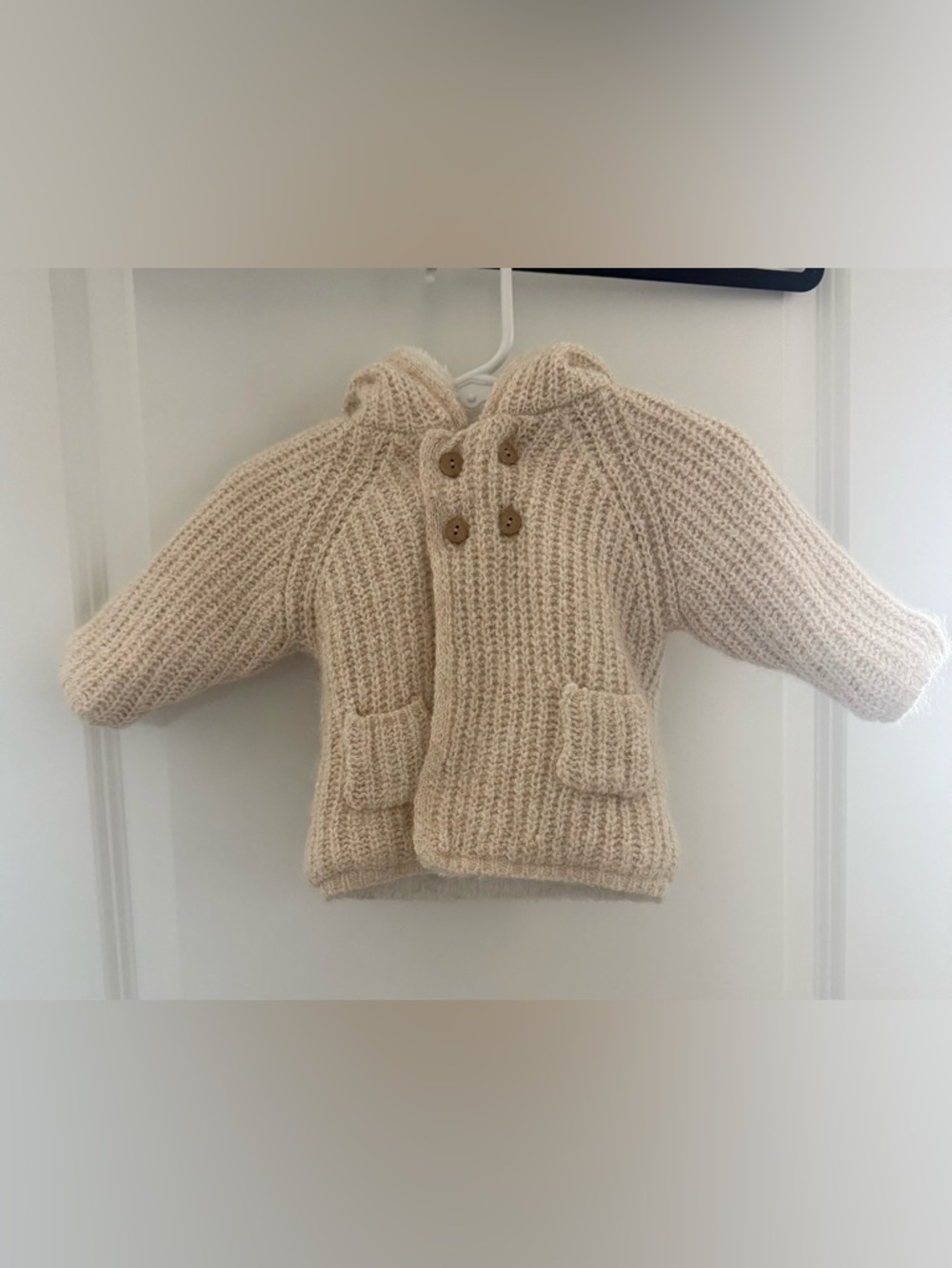 Zara Baby Soft Cream Hooded Sweater Jacket Size 1-3 months